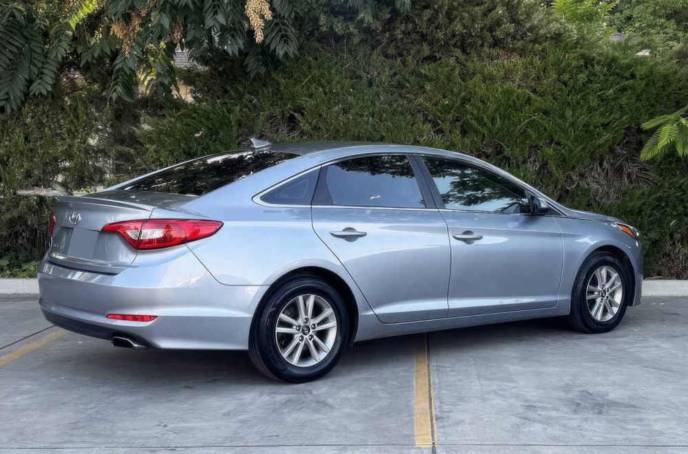 Hyundai Sonata SE      2017