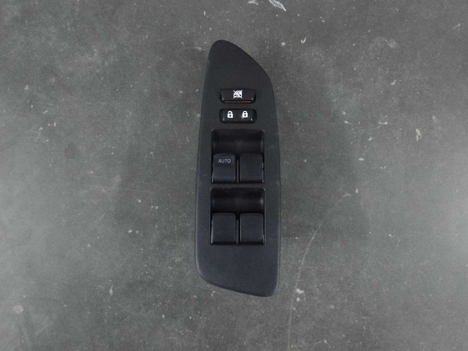 Блок кнопки управління склопідйомниками Toyota Auris 06-12р.