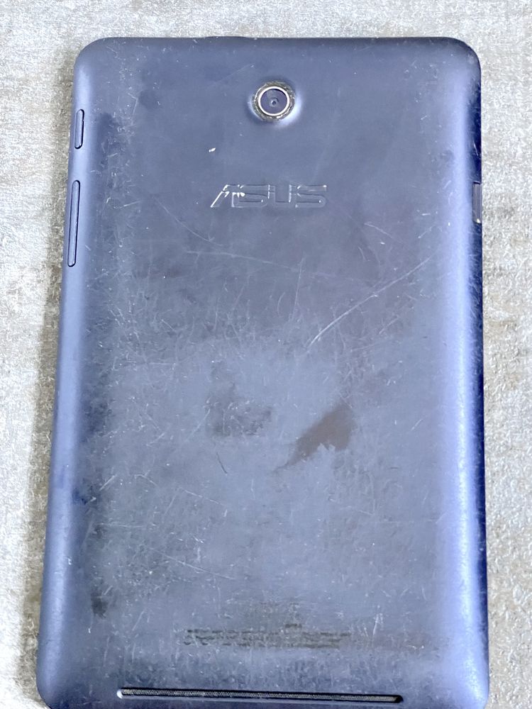 Tablet Asus 7 cali uszkodzony - pasek na ekranie