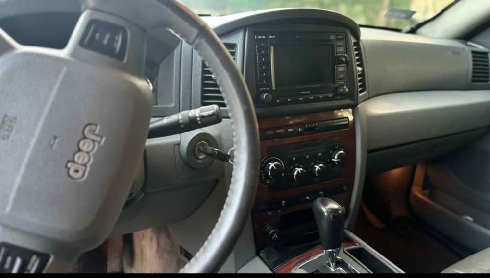 Jeep Grand cherokee  limited możliwa zamiana  na busa