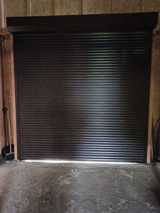 Brama garażowa ROLOWANA z napędem ocieplana na otwór 300*300   od ręki