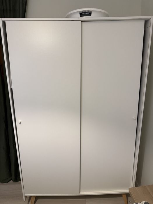 Armario/Roupeiro portas deslizantes