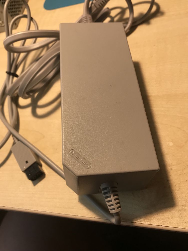 Nintendo Wii блок питания