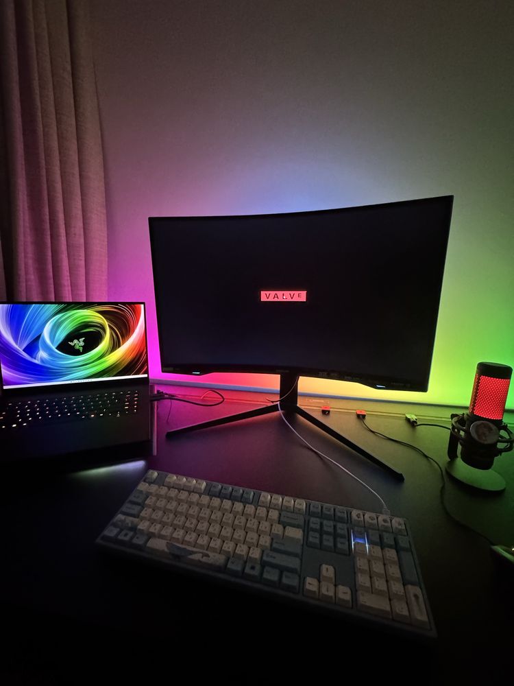 Komputer gamingowy GTX 1080 TI/ i7 / 16GB / 2TB HDD + 256GB SSD