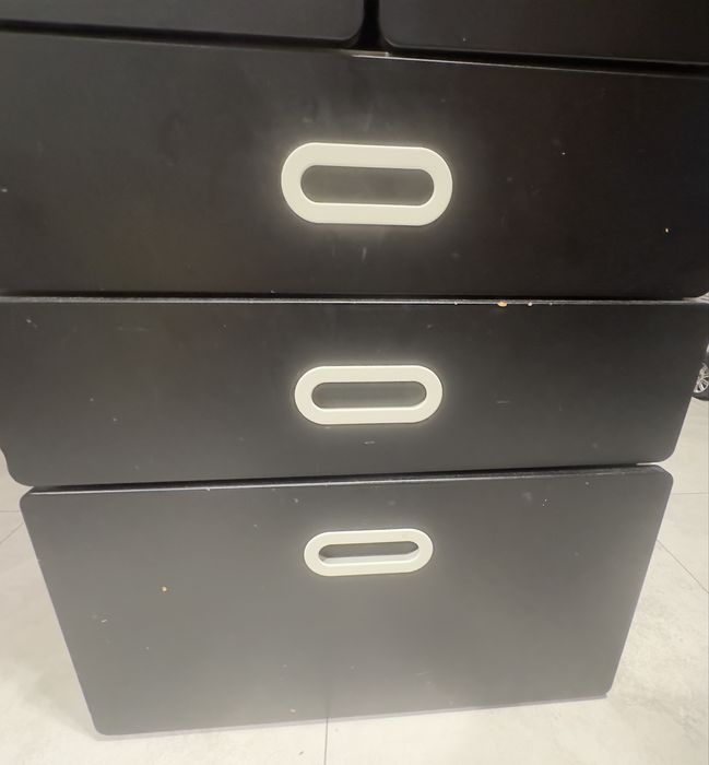 Szafa ikea smastad czarna