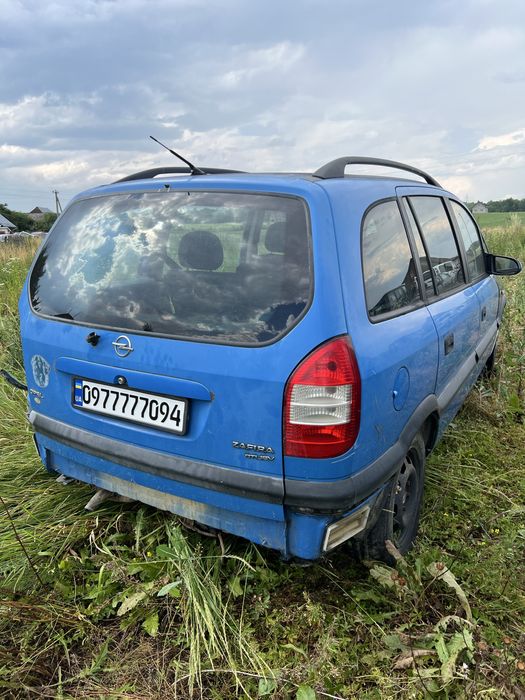 Кришка багажника Опель Зафіра а ляда задня дверь OPEL ZAFIRA A
