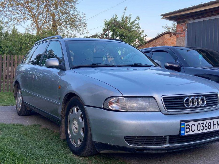 Ауді А4 б5 універсал