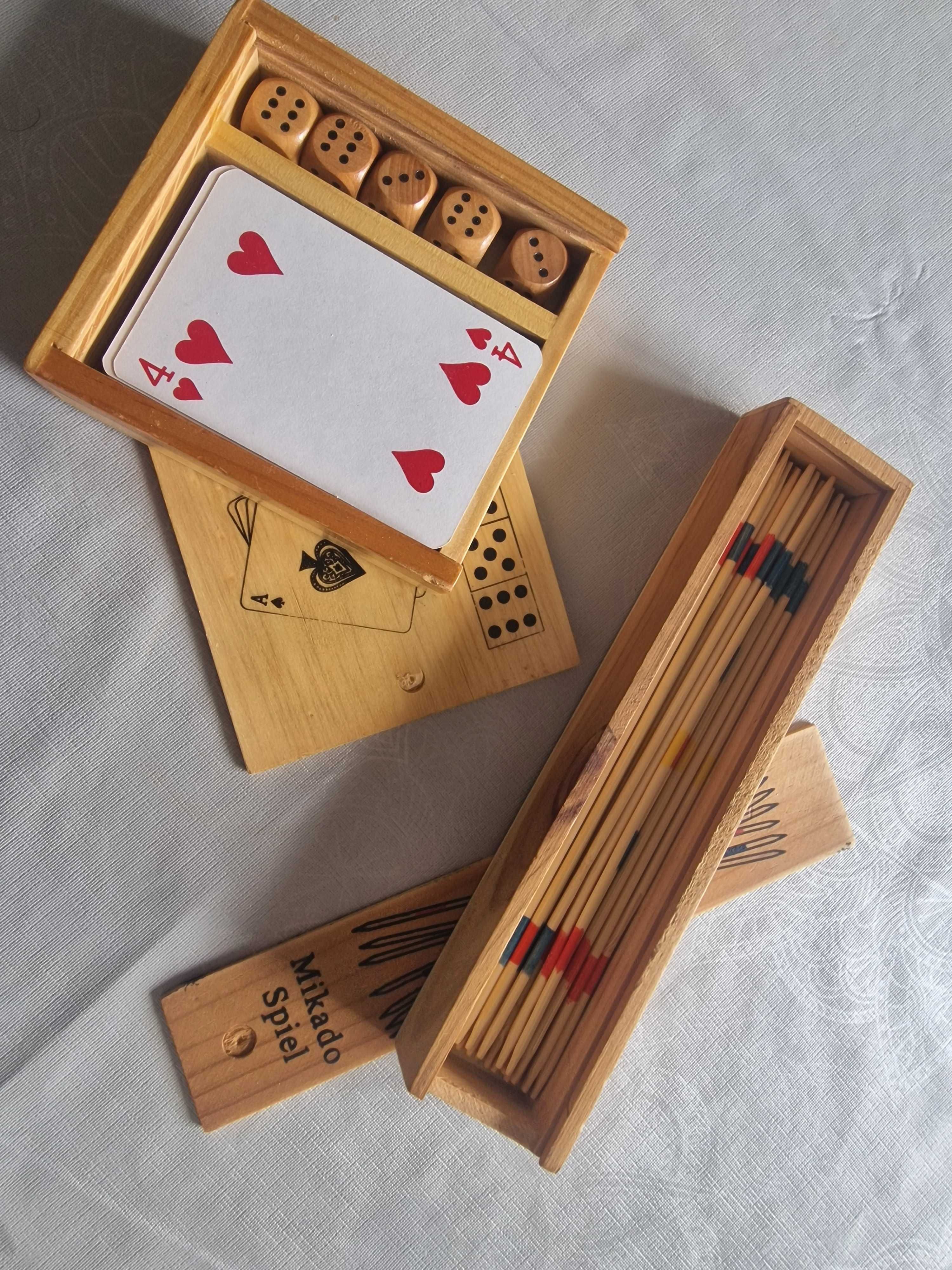 Mikado e Cartas em Madeira