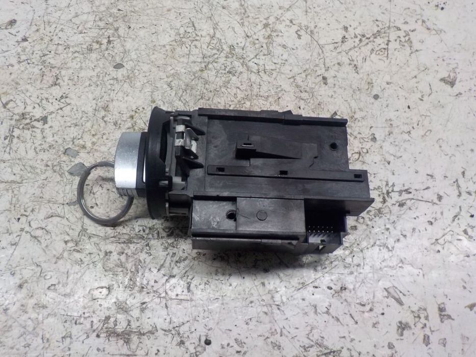 VW PASSAT B6 3C STACYJKA KLUCZYK 3C090584R