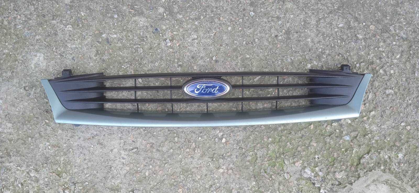 Решетка передняя радиатора Форд Фиеста МК4 Ford Fiesta оригинал