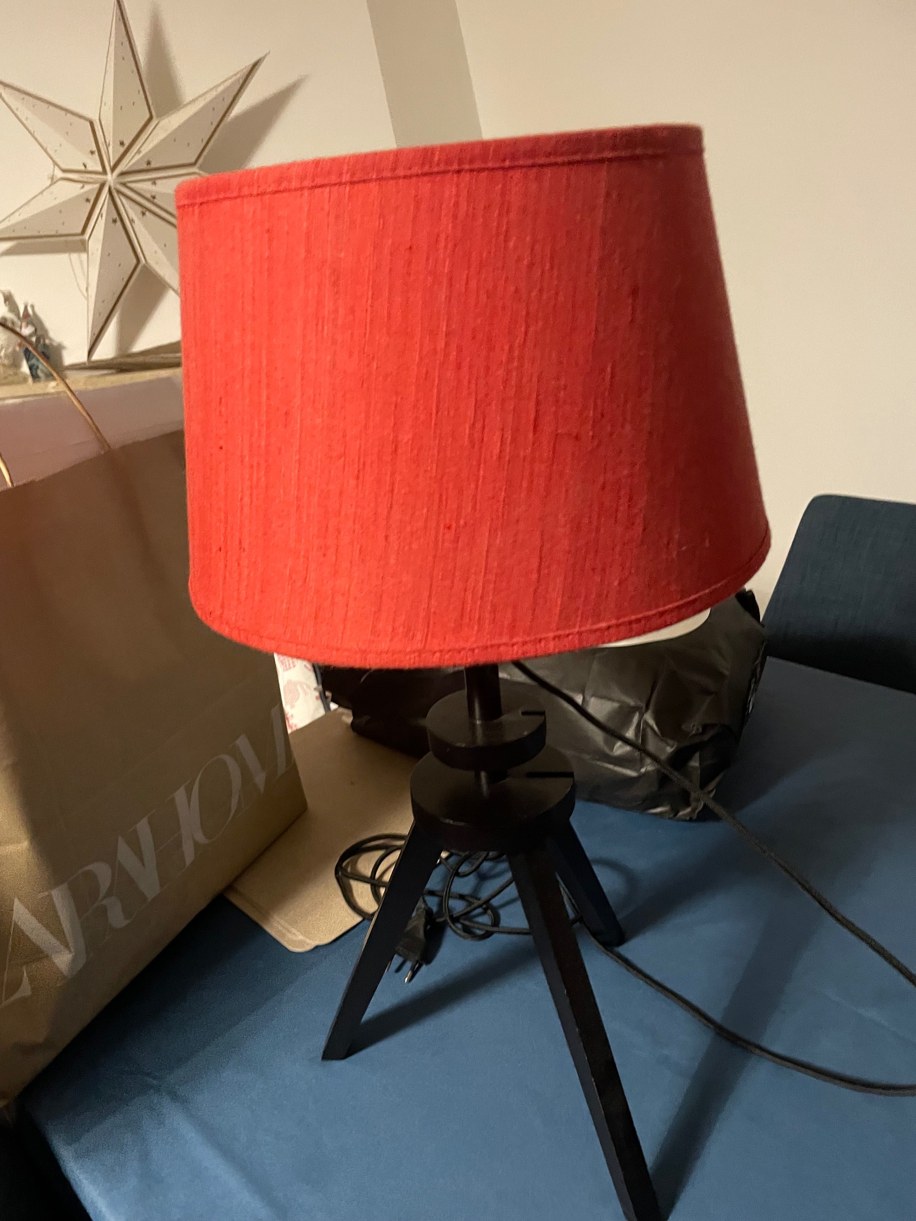 Candeeiro de mesa c/Abajour Vermelho (COMO NOVO)