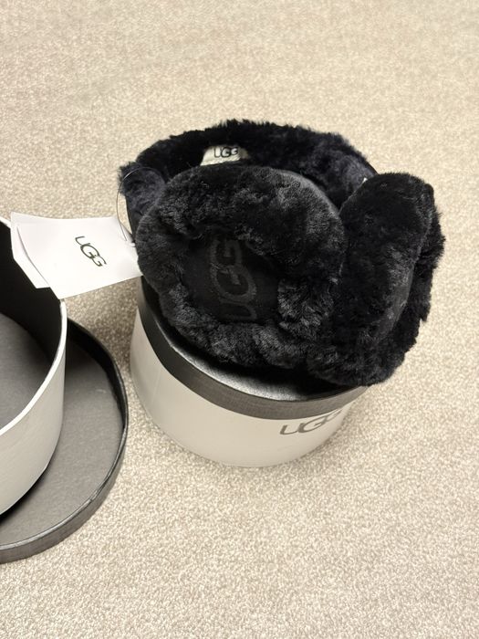 Навушники хутряні ugg, замшеві, з овчиною.