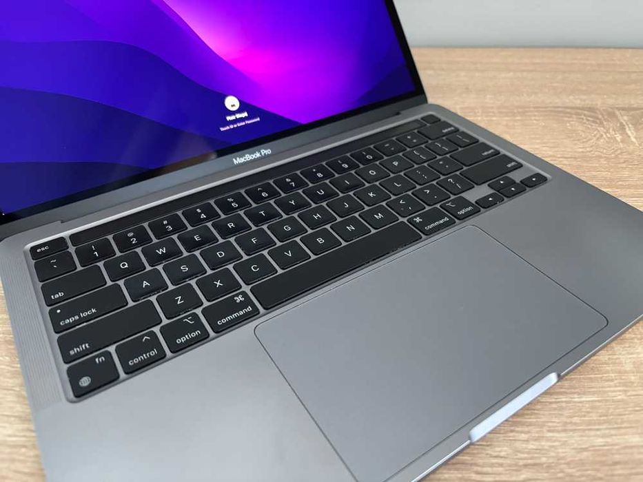 MacBook Pro 13' 2020, M1, 16GB RAM, 512GB SSD, space gray, touchbar