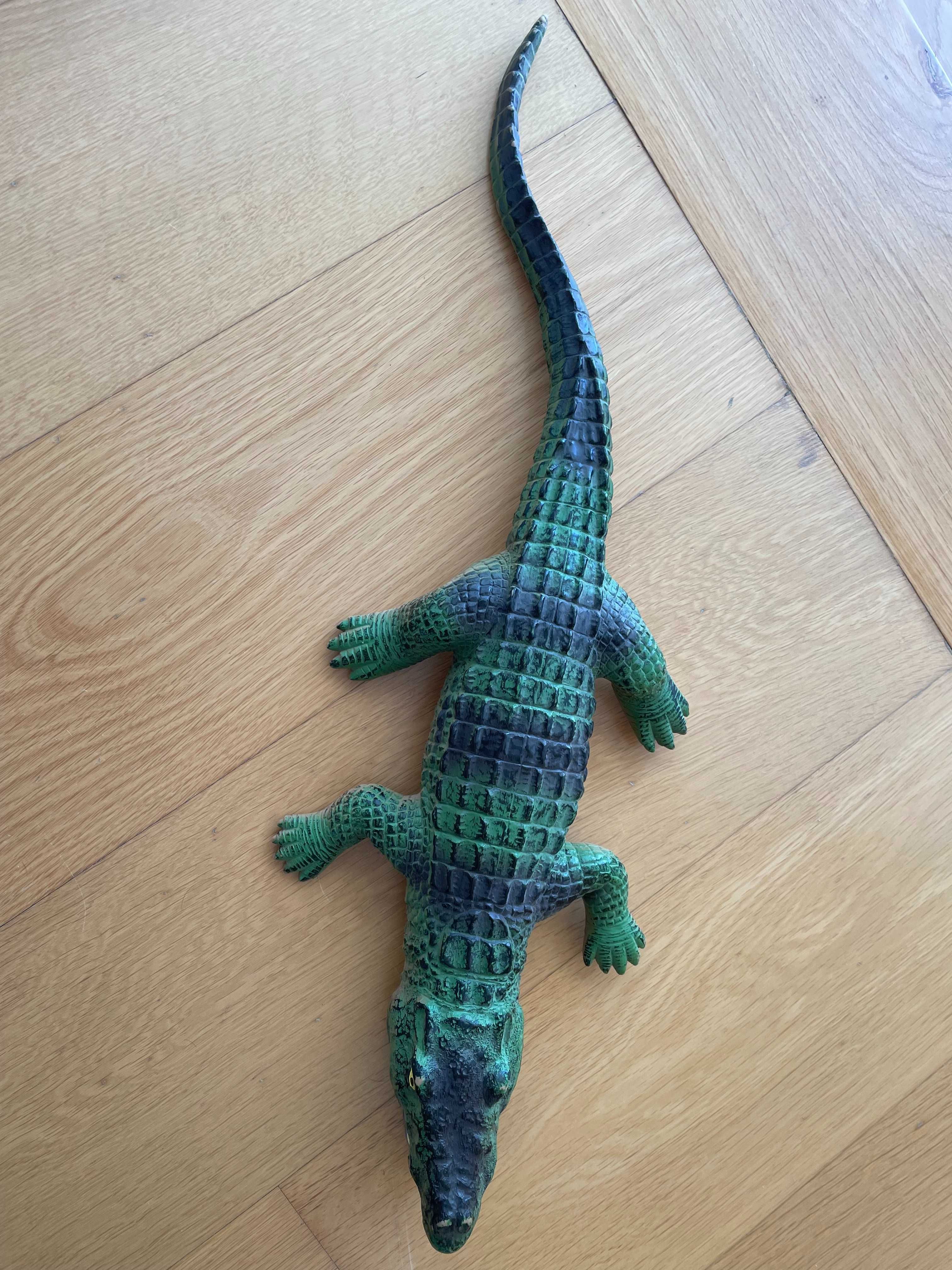Crocodilo de borracha