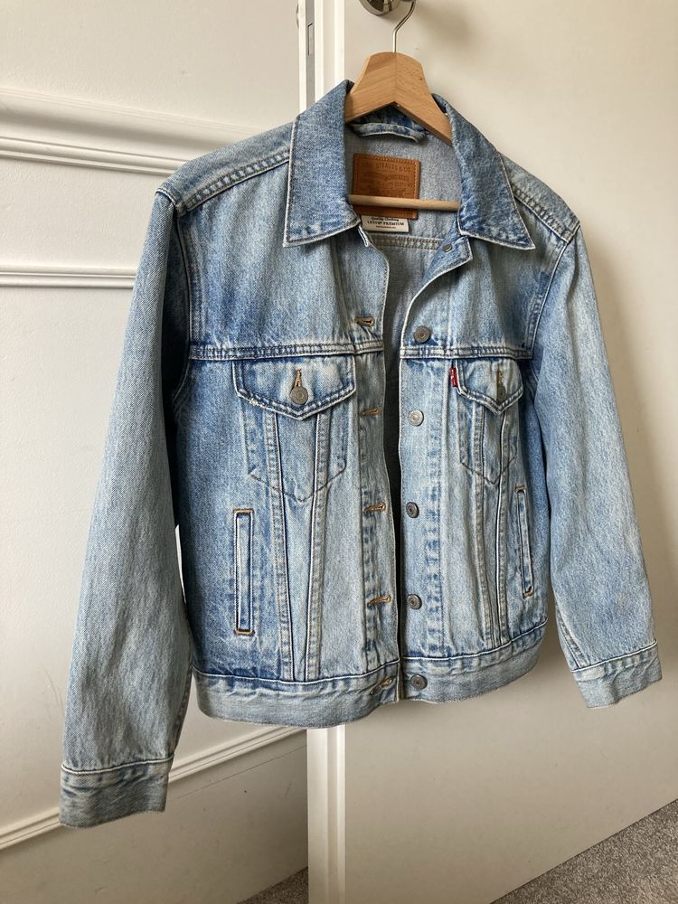 Kurtka Levi’s / Jasny jeans / Rozmiar 34 XS