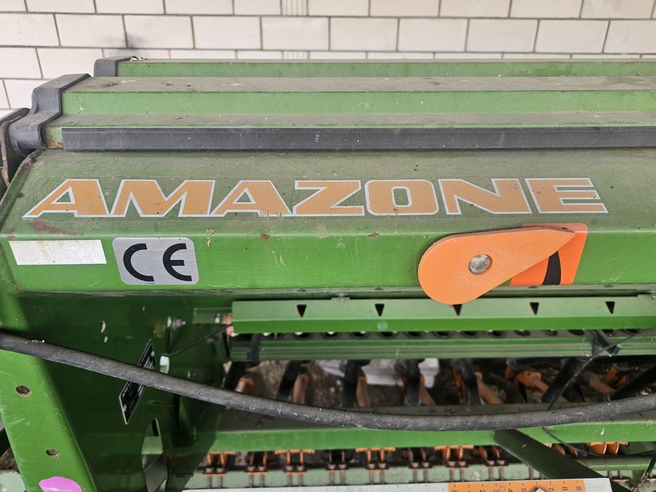 Siewnik Amazon AD 303