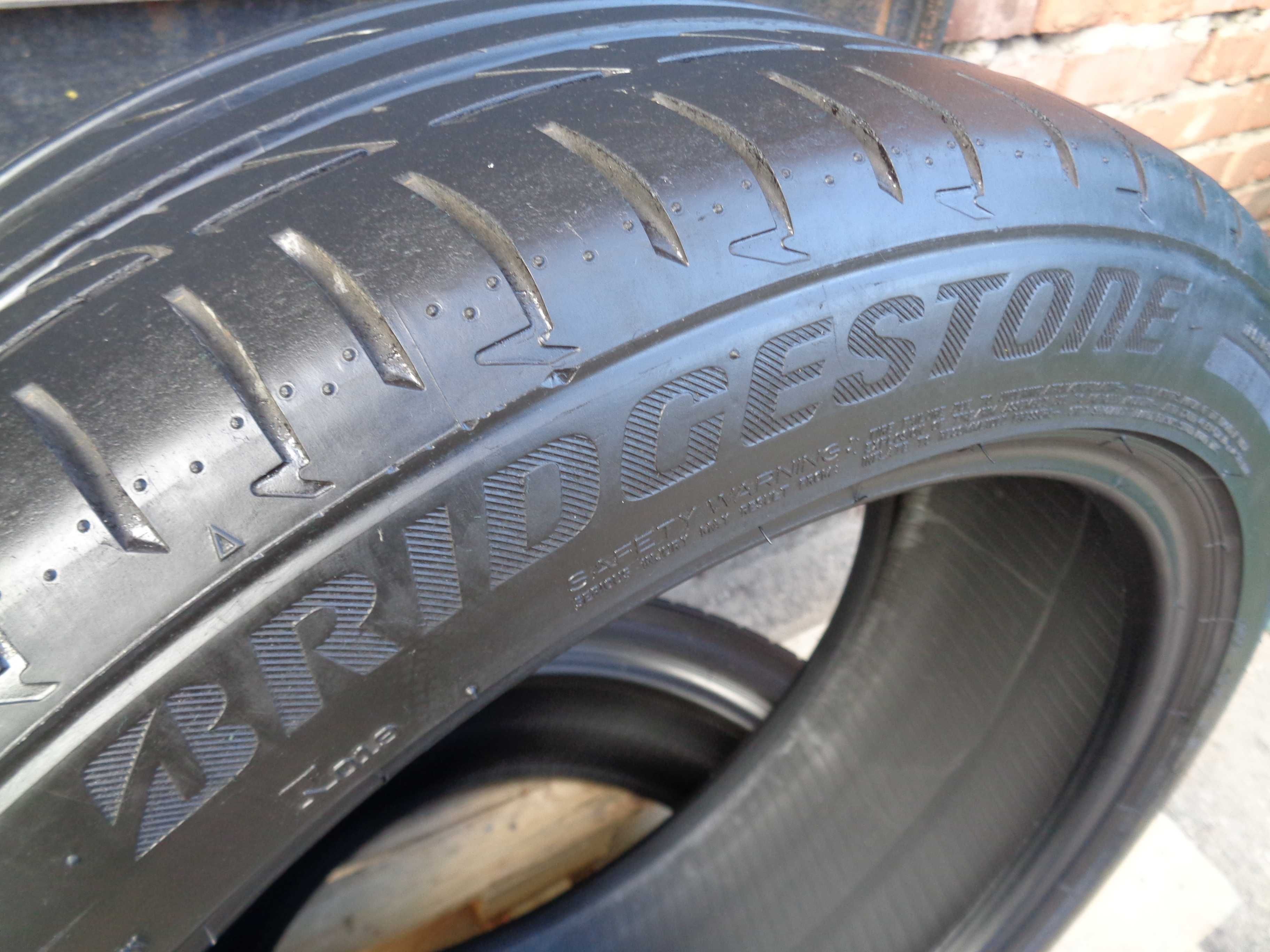 Bridgestone Potenza S001 235/45r19 2шт, 14год, 5+мм, ЛЕТО из Германии