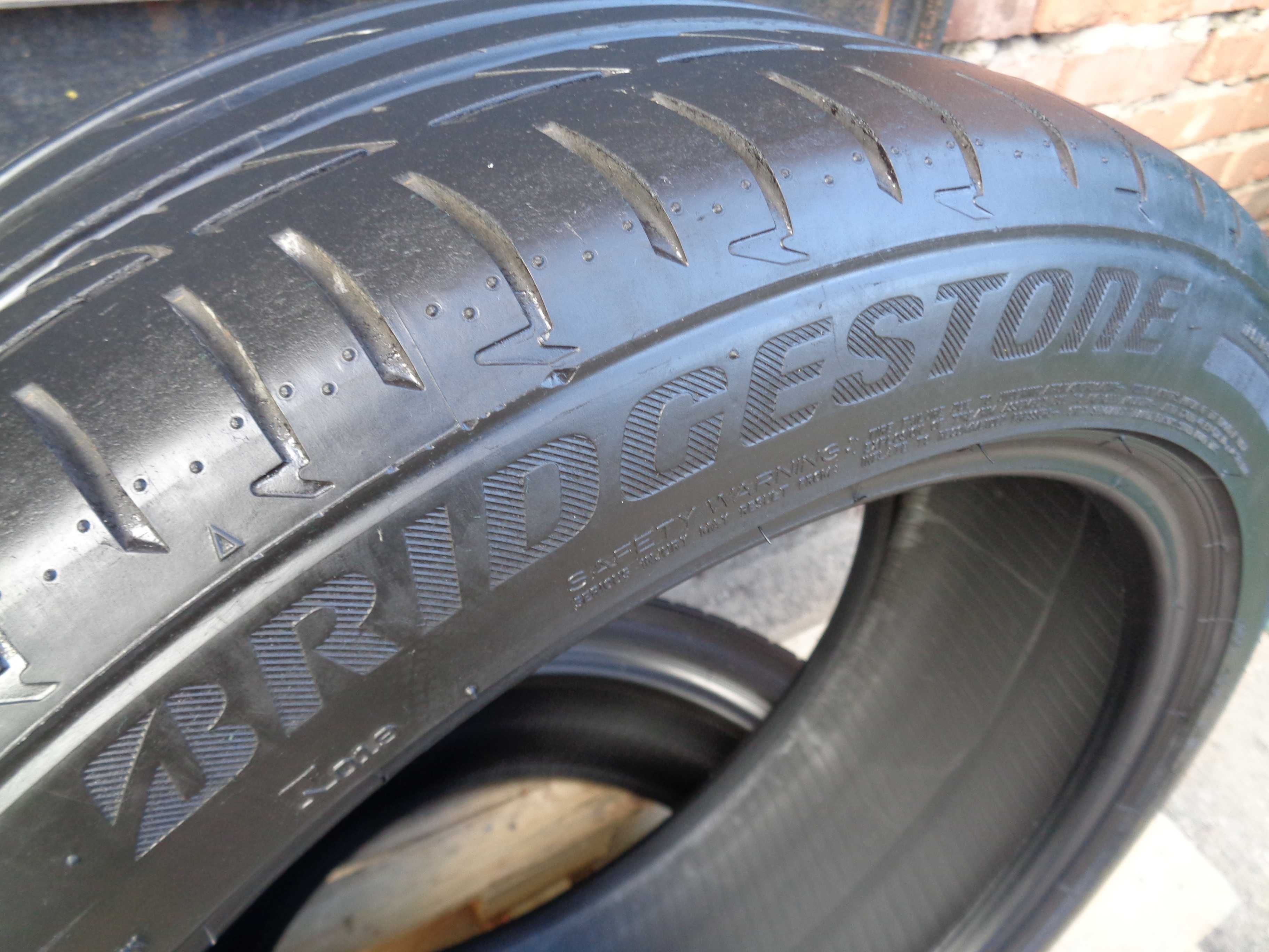 Bridgestone Potenza S001 235/45r19 2шт, 5+мм, ЛЕТО из Германии