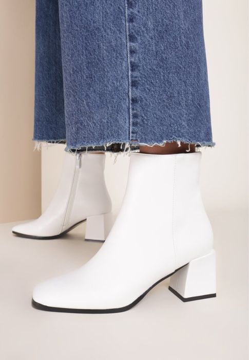 Ботильйони білі стильні