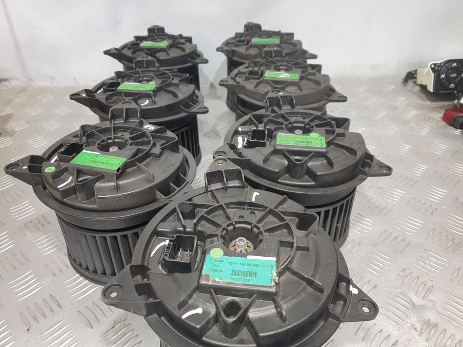 Моторчик печки ford mondeo 2000-2007 1S7H18456AD разборка