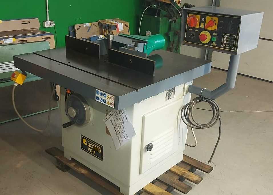 Frezarka dolnowrzecionowa GOMAD FD-2 2001r.