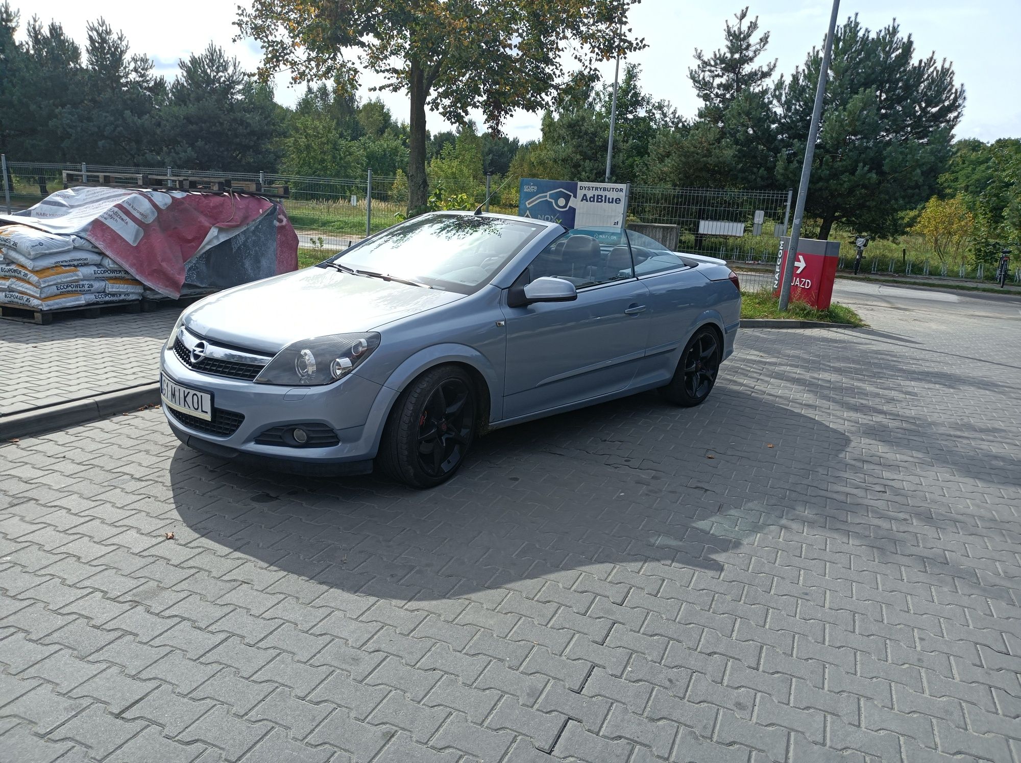 Opel astra h twintop cabrio 1.9 CDTI