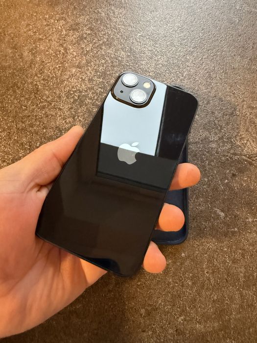 продам iphone 13