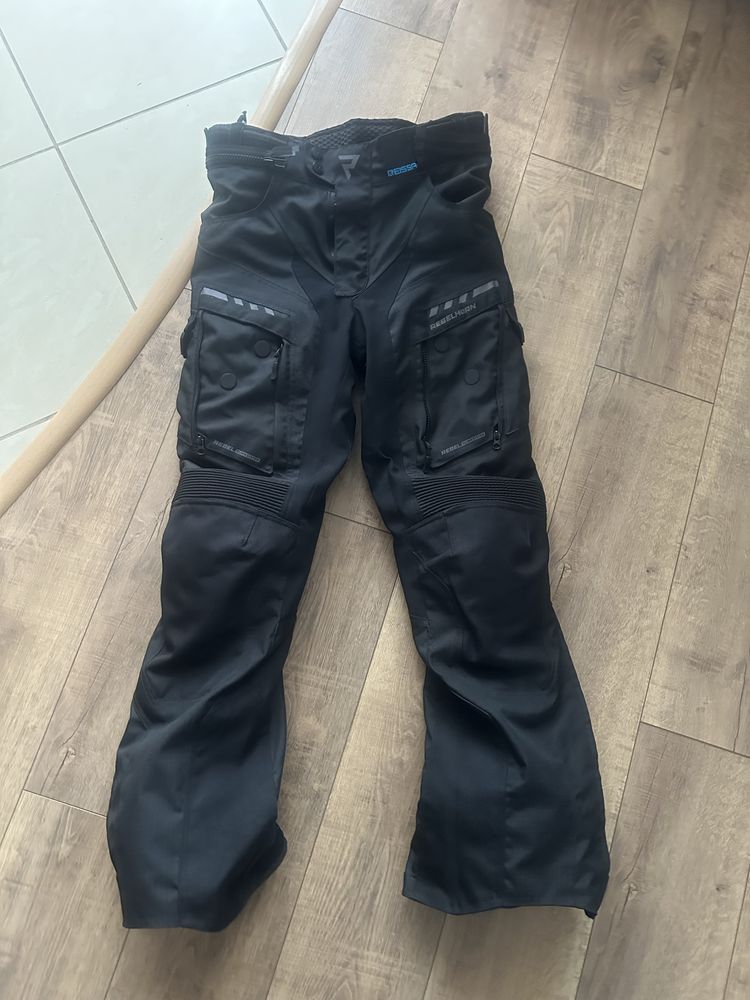 Strój motocyklowy tekstylny