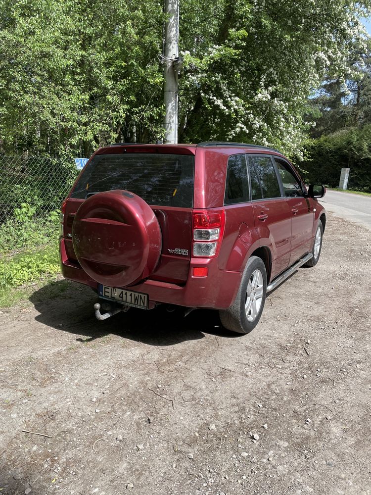 Suzuki Grand Vitara 2.0 LPG, hak, salon Polska