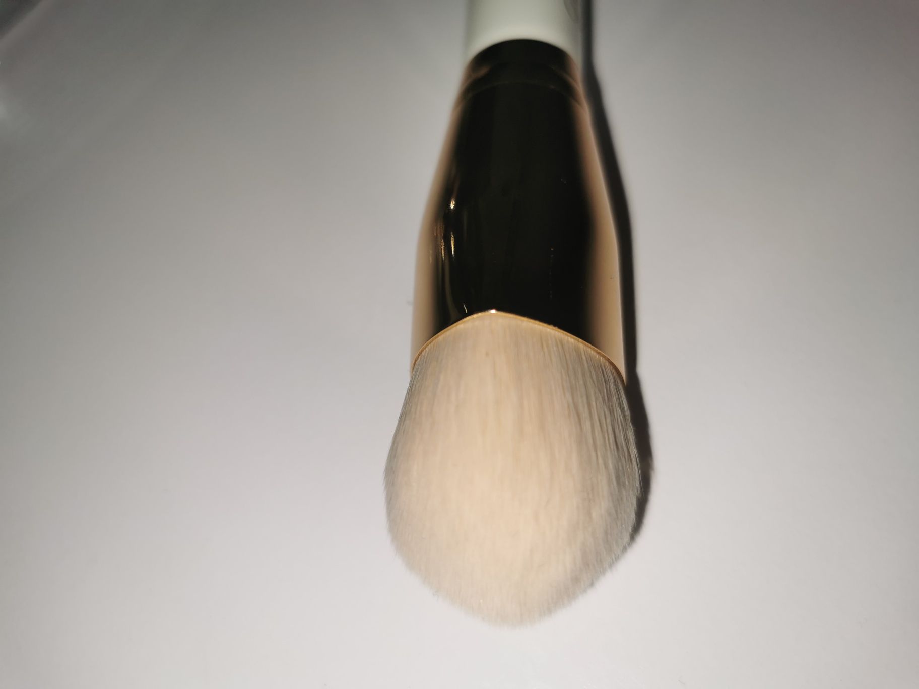 GlamSHOP GlamBRUSH T124/pędzel do podkładu i konturowania na mokro