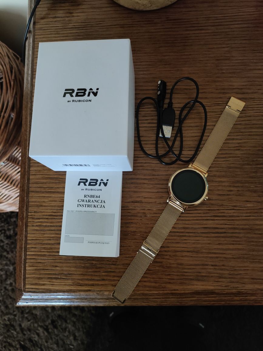 Złoty Smartwatch Rubicon RNBE64