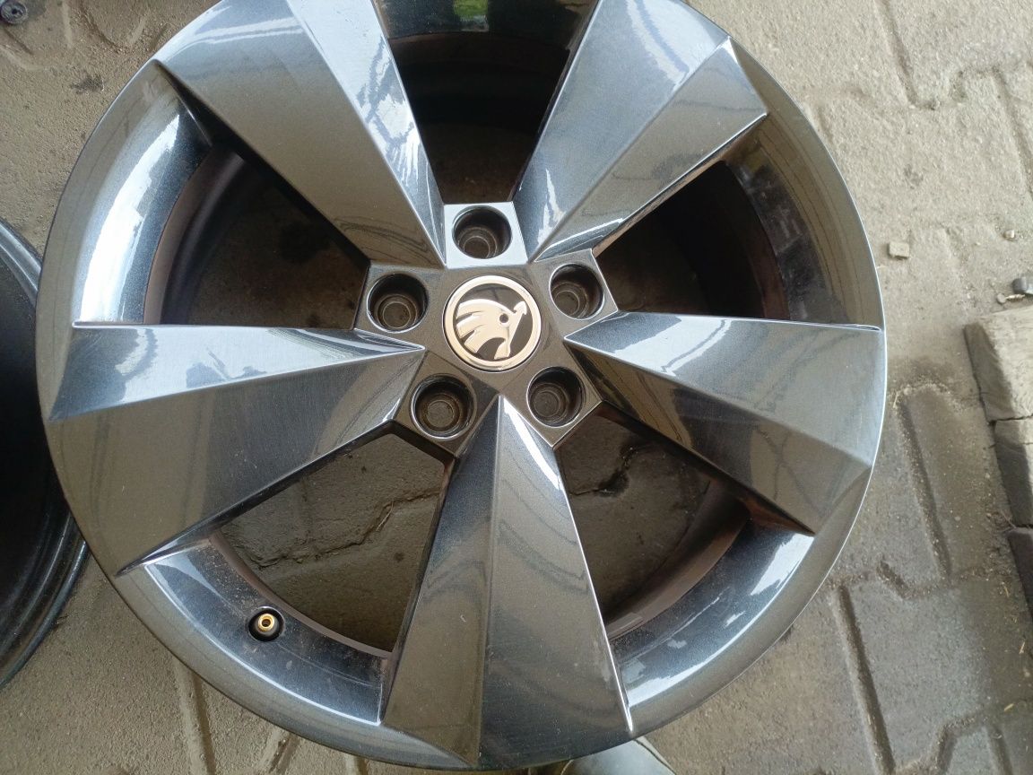 Felgi aluminiowe skoda 5x112 er38 6,5jx17