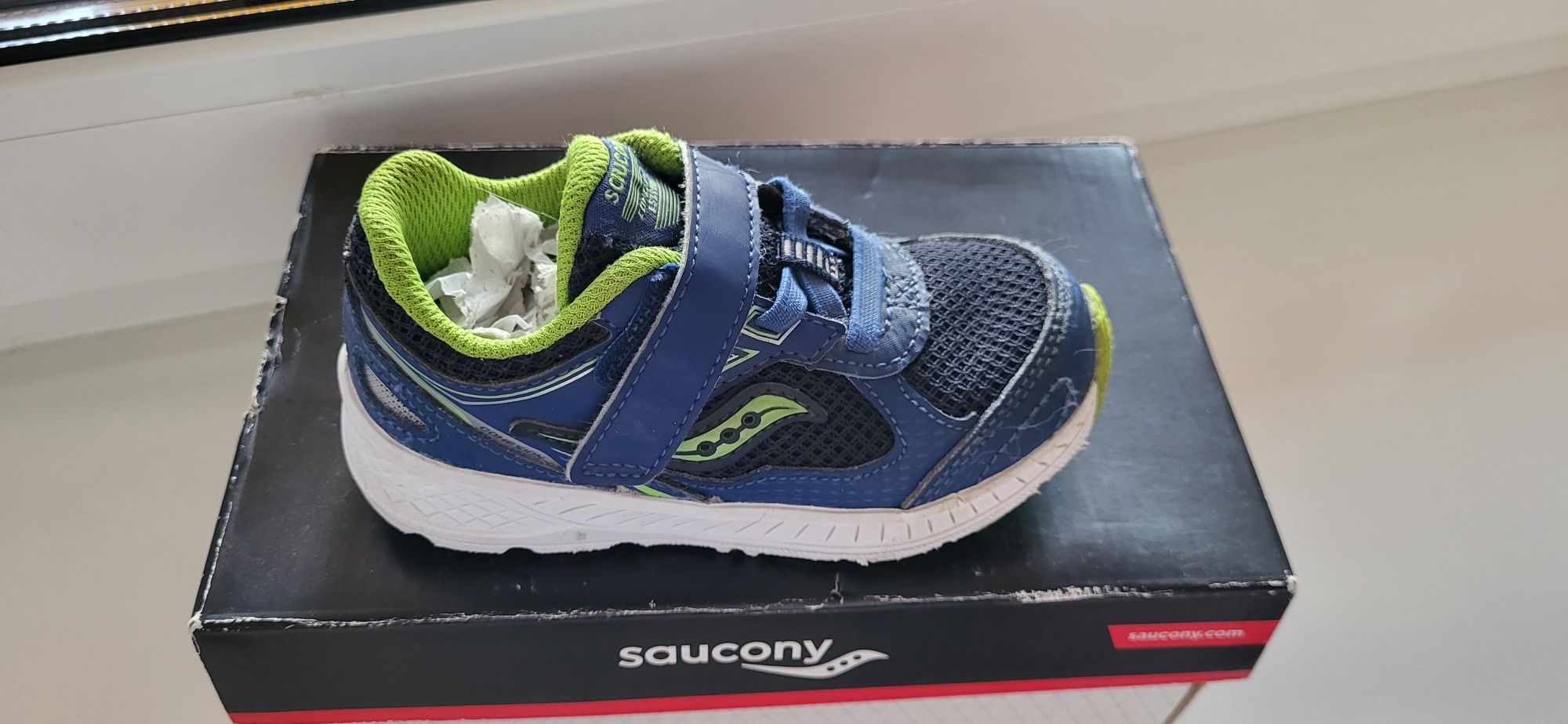 Saucony дитячі кросівки