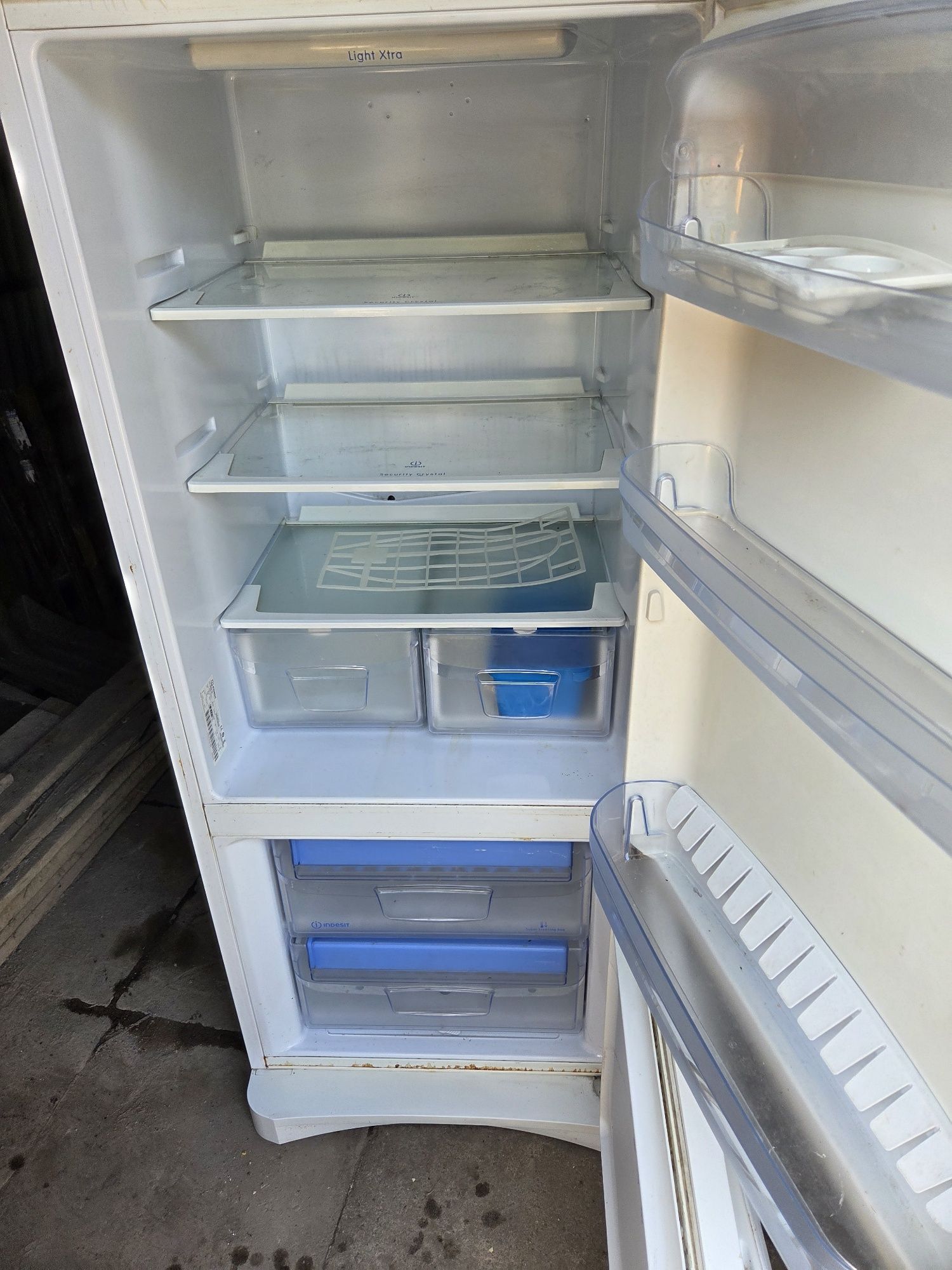 Lodówka lodówko zamrażarka indesit