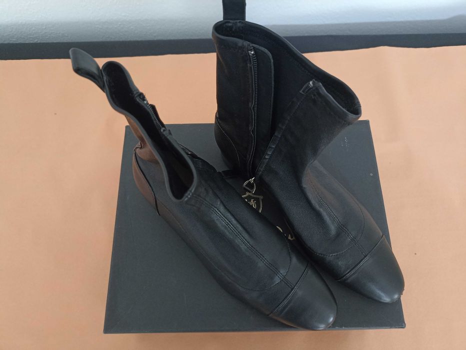 Botas Clássicas Senhora