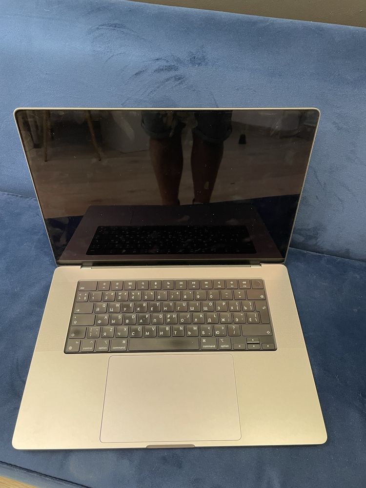 Mac Book a2485 M1pro ram 16 SSd 500