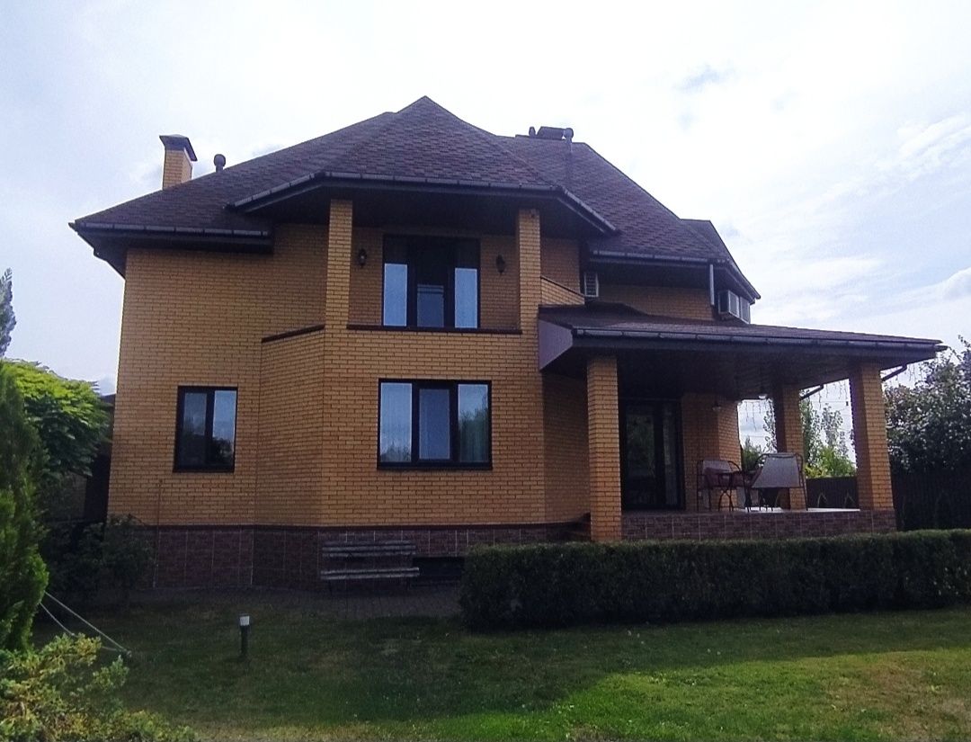 Оренда будинку в центрі Бучі