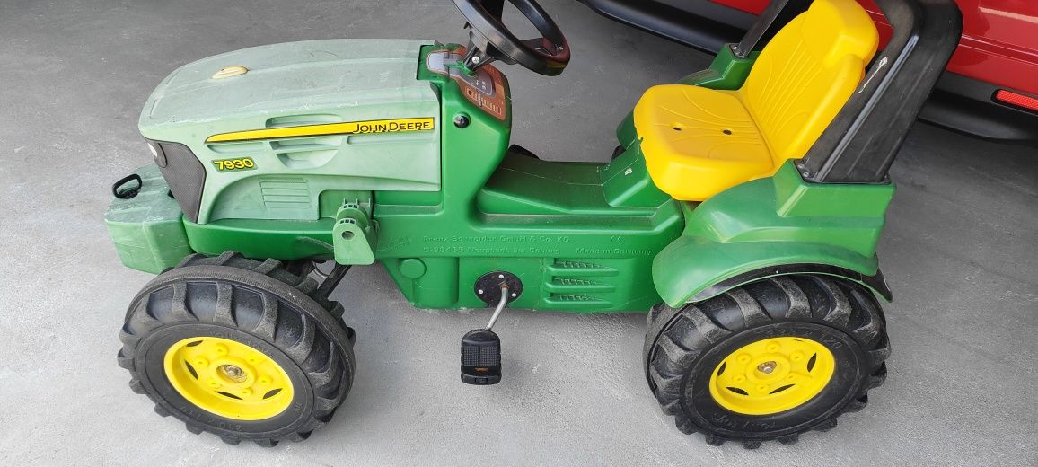 Traktorek Peg Perego