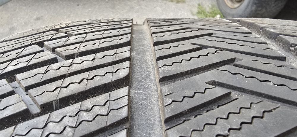Michelin Pilot Alpin 255/40/r20 разноширокая!