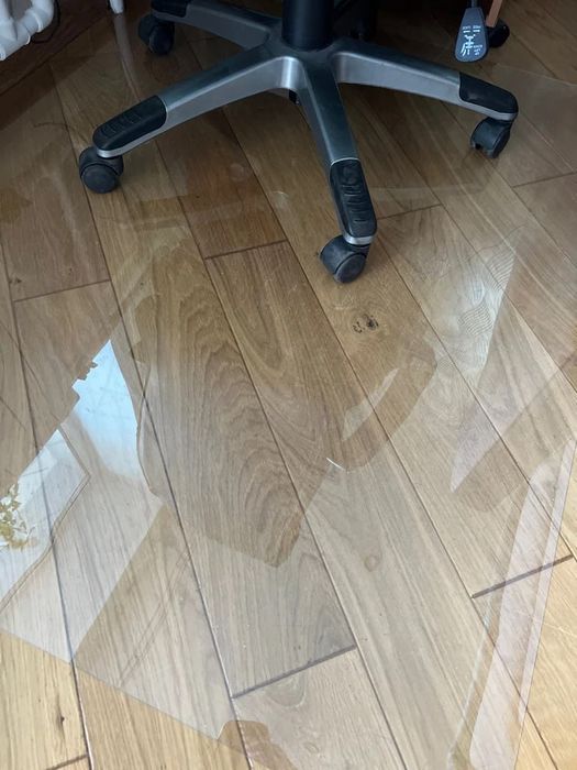 Захисний килимок під крісло