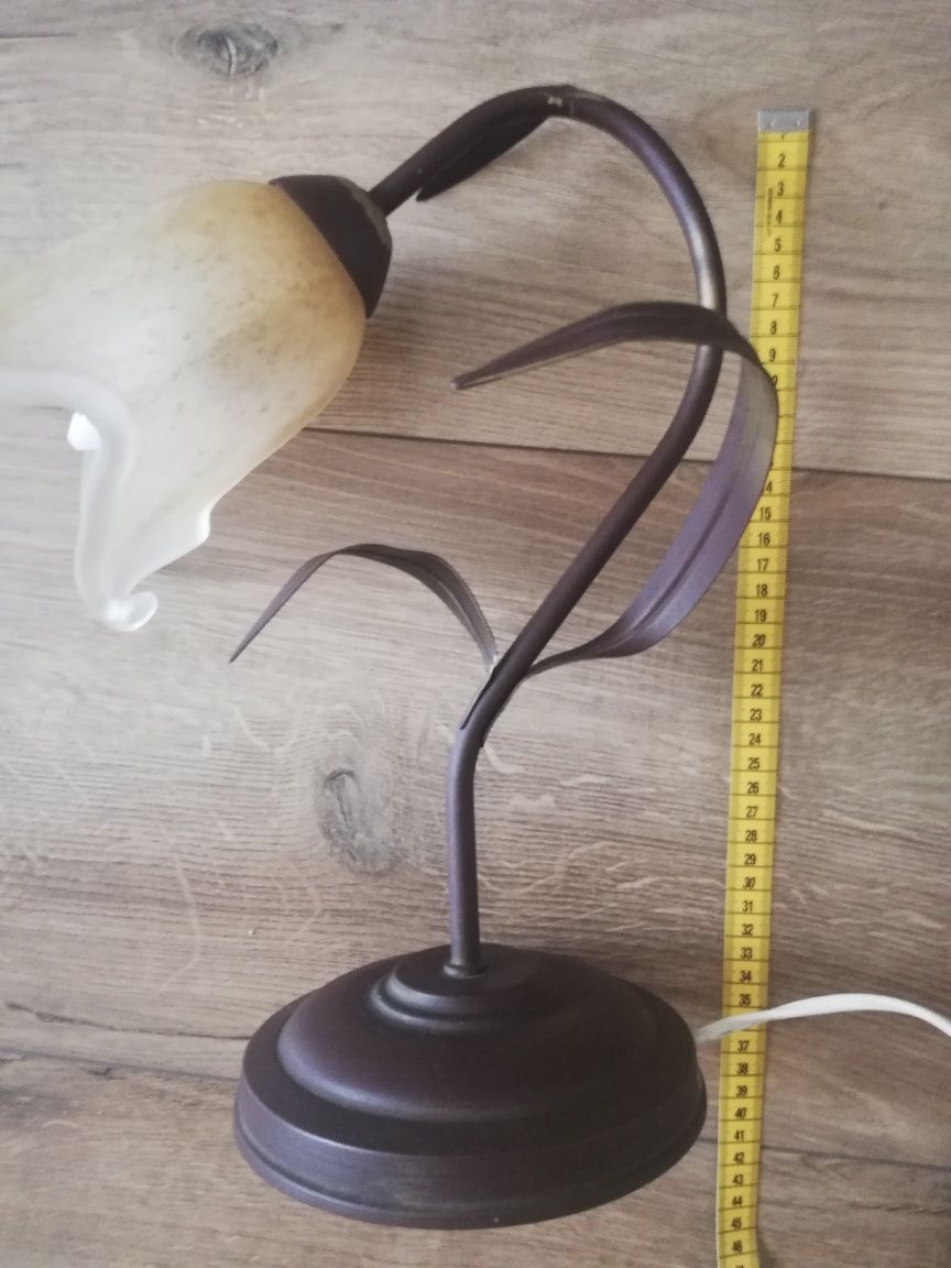 Lampa nocna stołowa