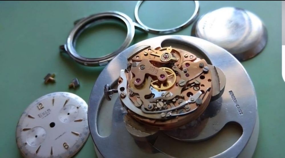 Na sprzedaż chronograf Ticin ze złotymi wskazówkami na Valiolux 92