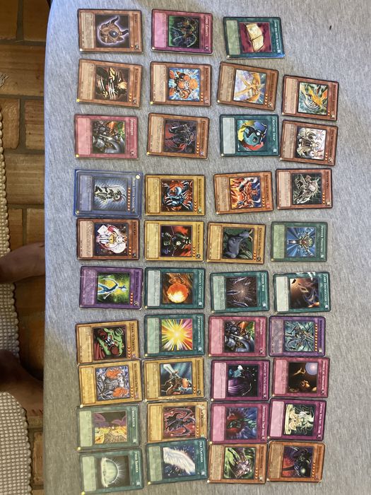 Cartas Pokemon + Cartas Yu Gi Oh