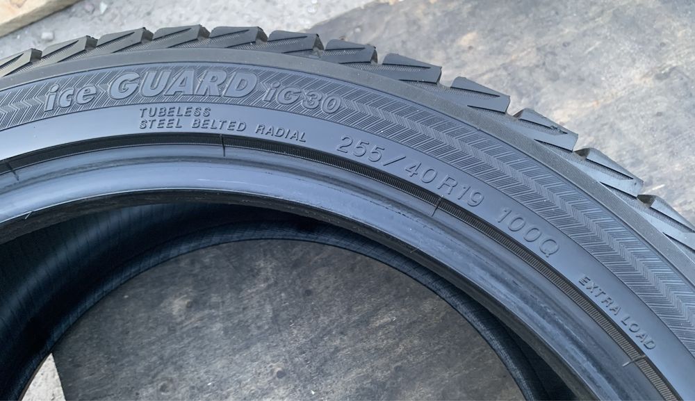 Шини Yokohama Yokohama Ice Guard IG30 255/40 R19 пара