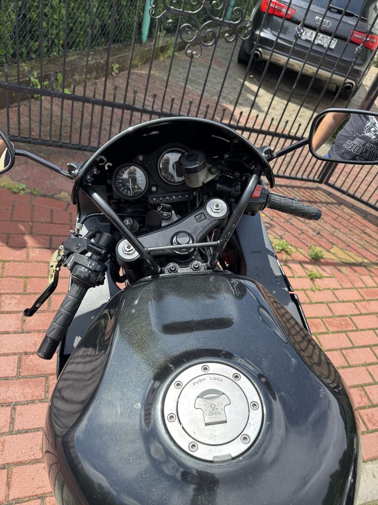Honda CBR 900 RR FIREBLADE super stan 10 lat w jednych rekach