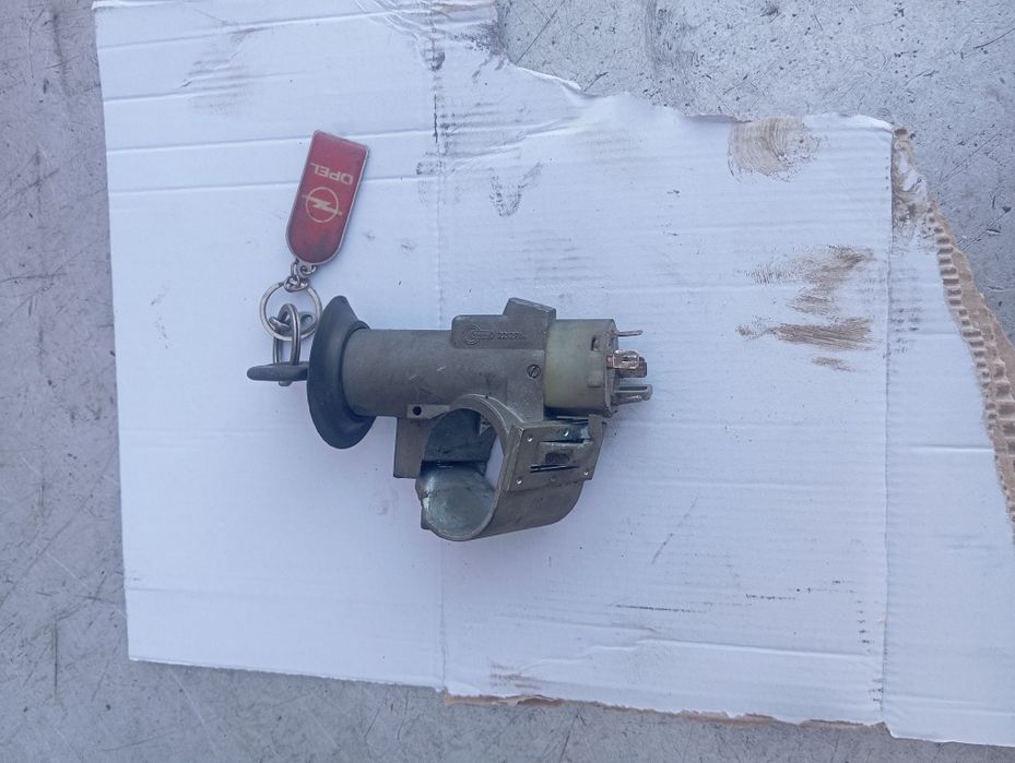 Замок запалювання Опель Аскона / Кадет / Вектра