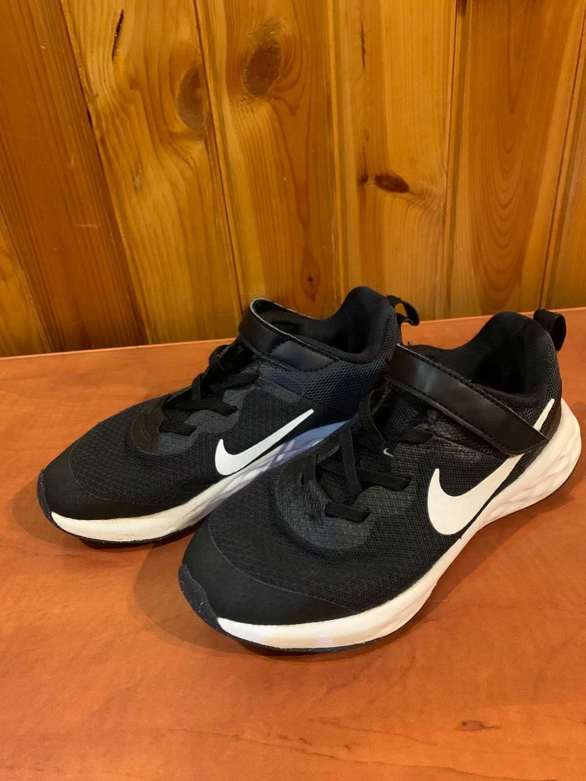 Buty Nike rozmiar 33