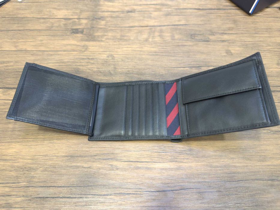 Carteira Tommy Hilfiger Original - NOVA com porta-moedas