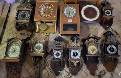 Stare zegary wiszące- 11 sztuk
