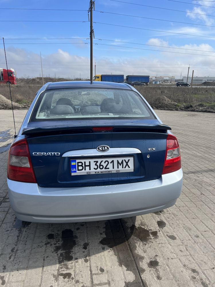 KIA CERATO 2l 2006